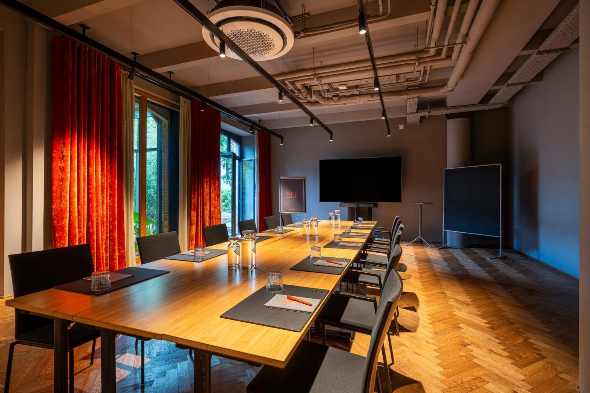 Sly Hotel 5*