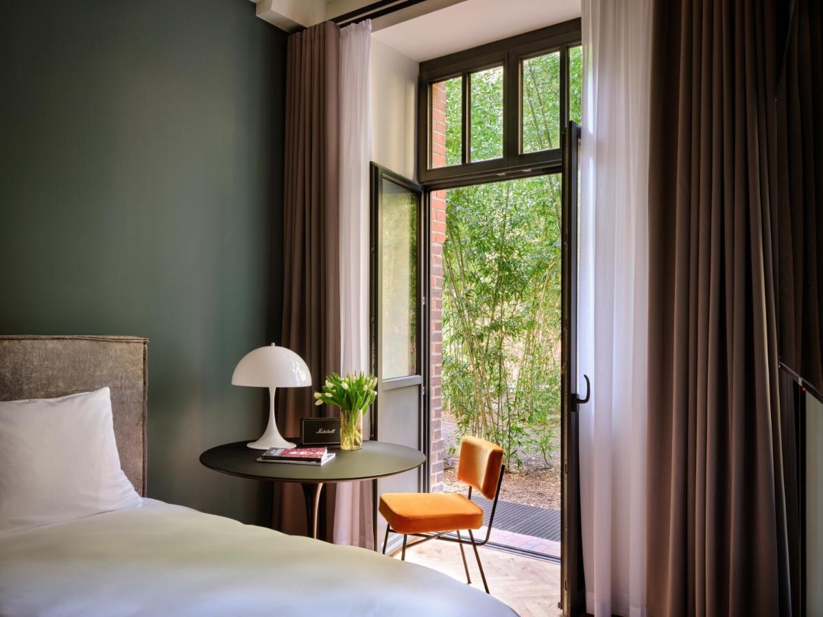Sly Hotel