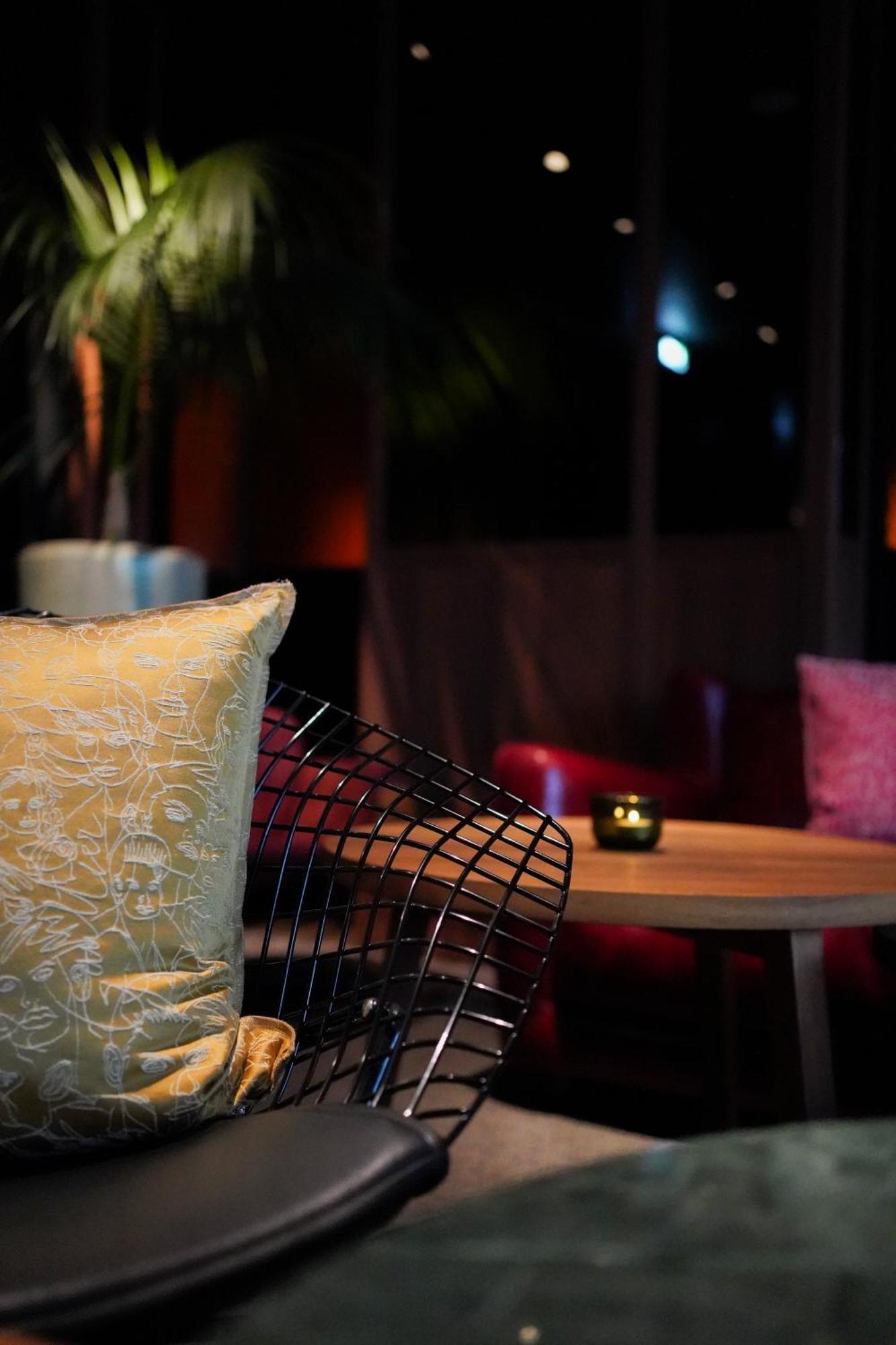Sly Hotel